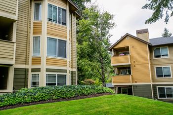 The park apartments patio and balcony